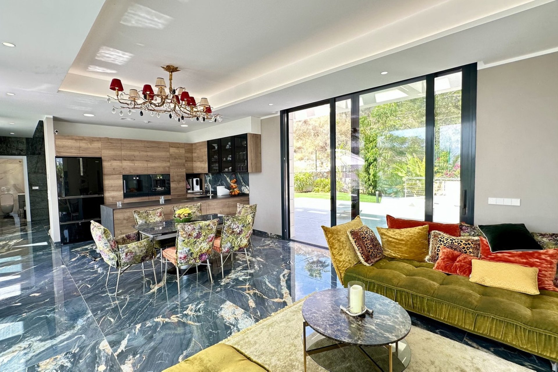 Resale - Villa -
Orihuela - Las Colinas Golf