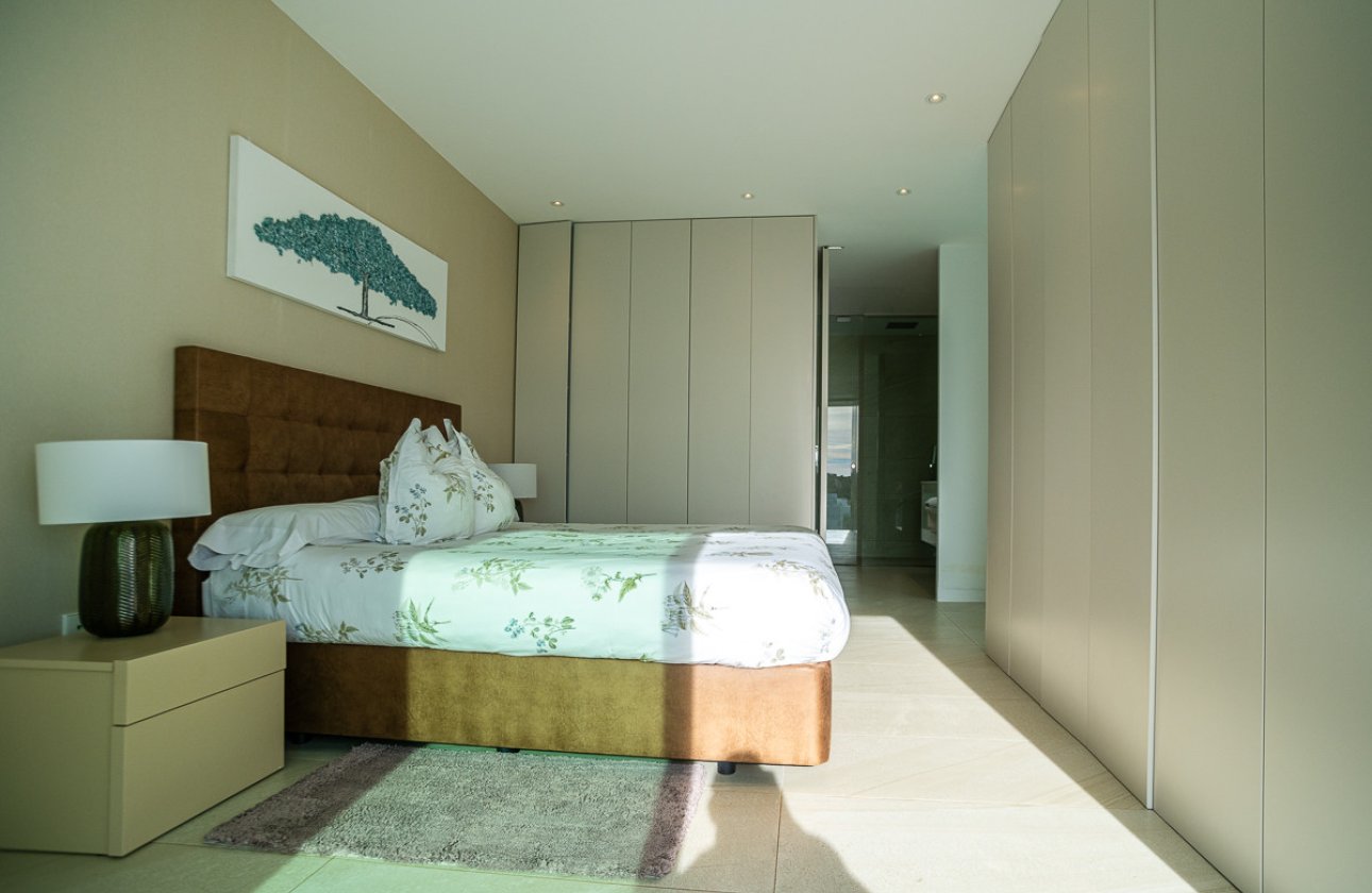 Resale - Villa -
Orihuela - Las Colinas Golf