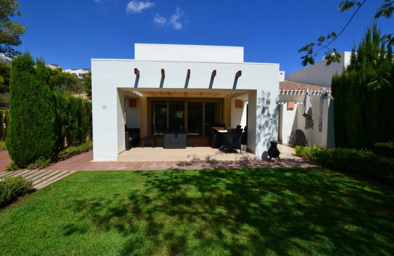 Resale - Villa -
Orihuela - Las Colinas Golf