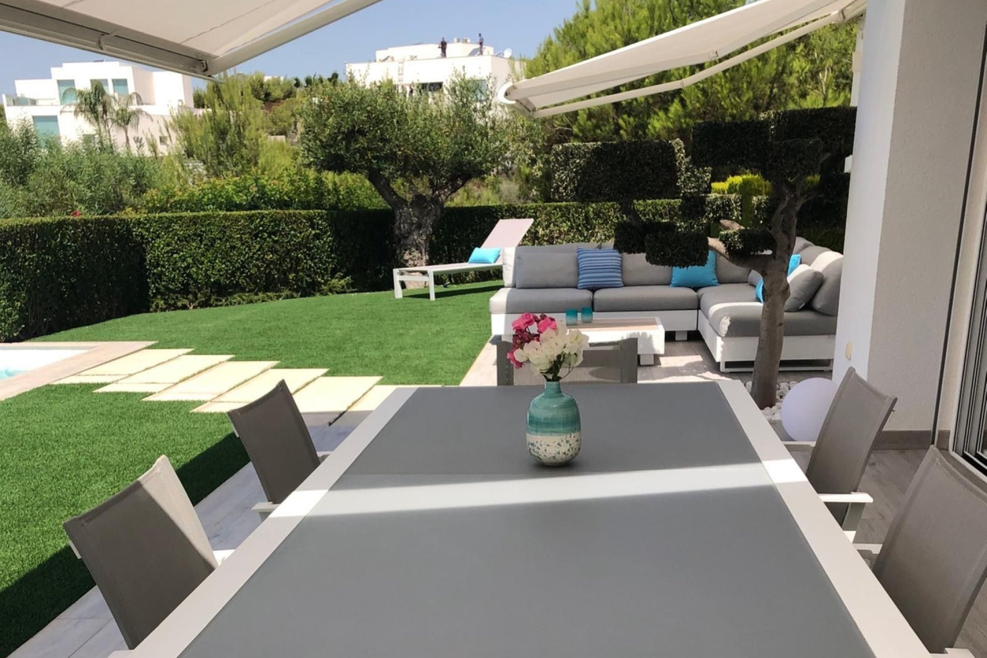 Resale - Villa -
Orihuela - Las Colinas Golf