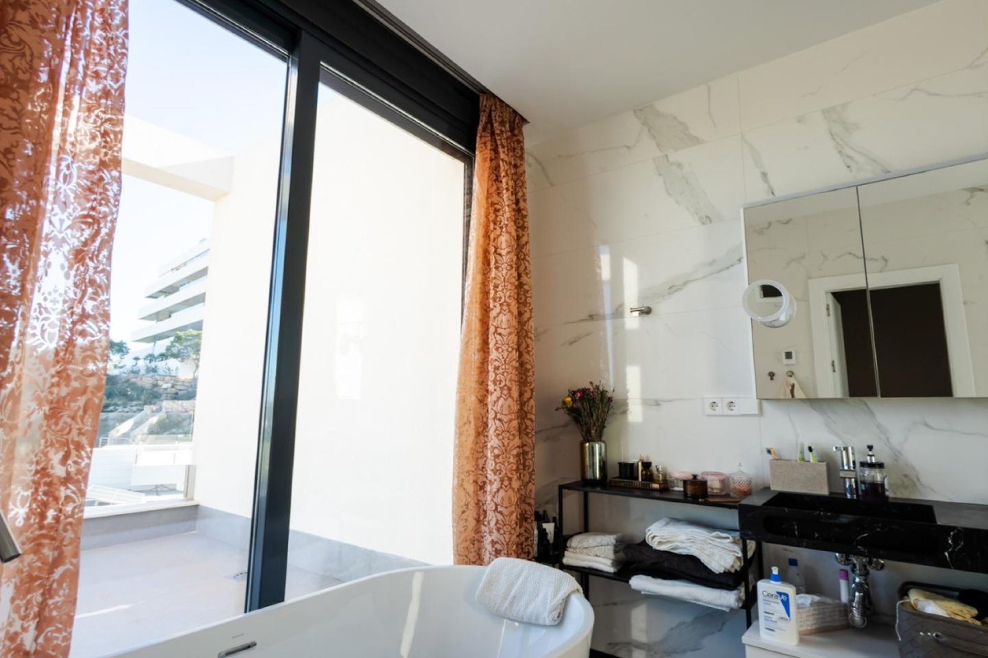 Resale - Villa -
Orihuela - Las Colinas Golf