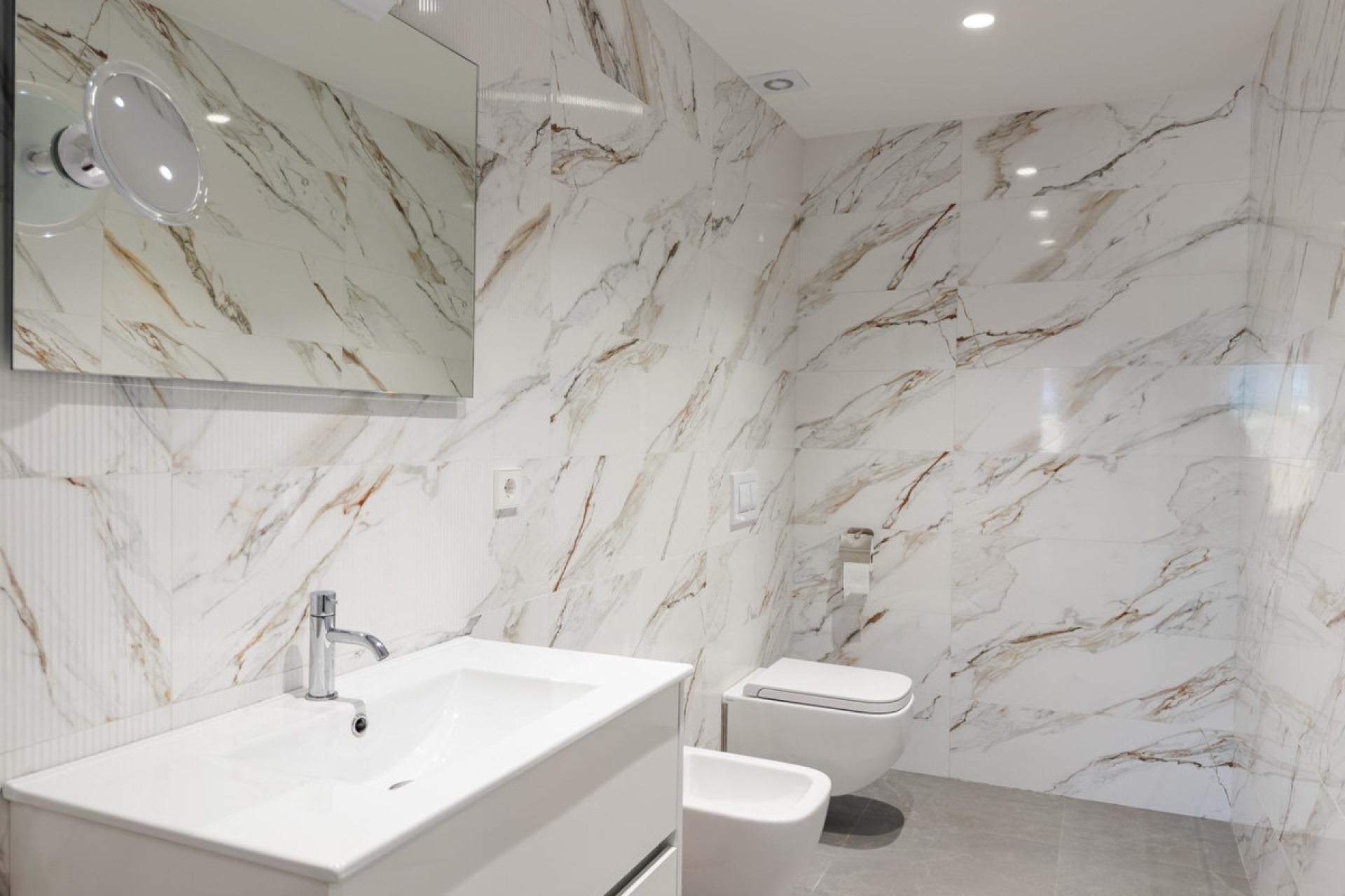 Resale - Villa -
Orihuela - Las Colinas Golf