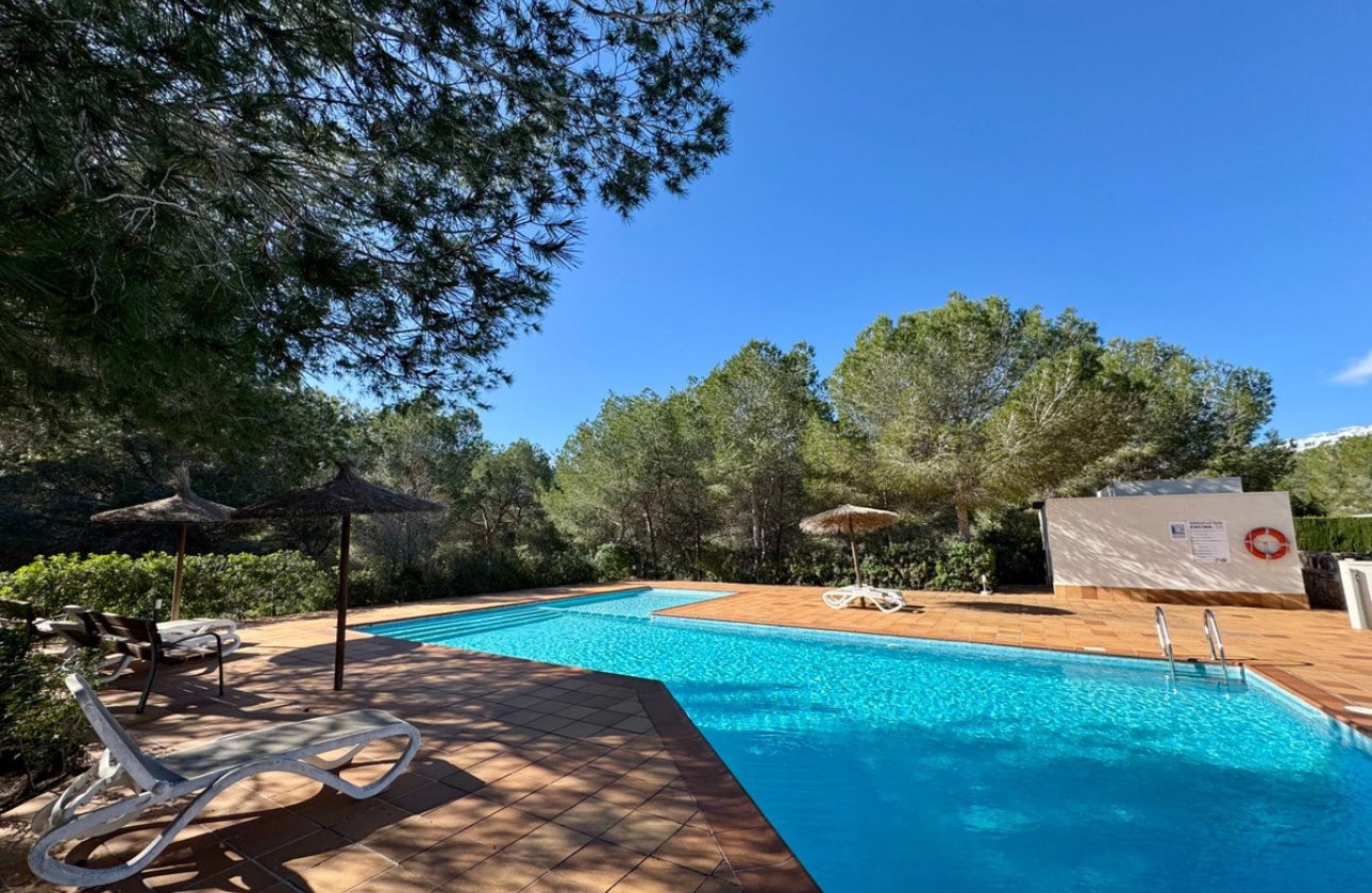 Resale - Villa -
Orihuela - Las Colinas Golf