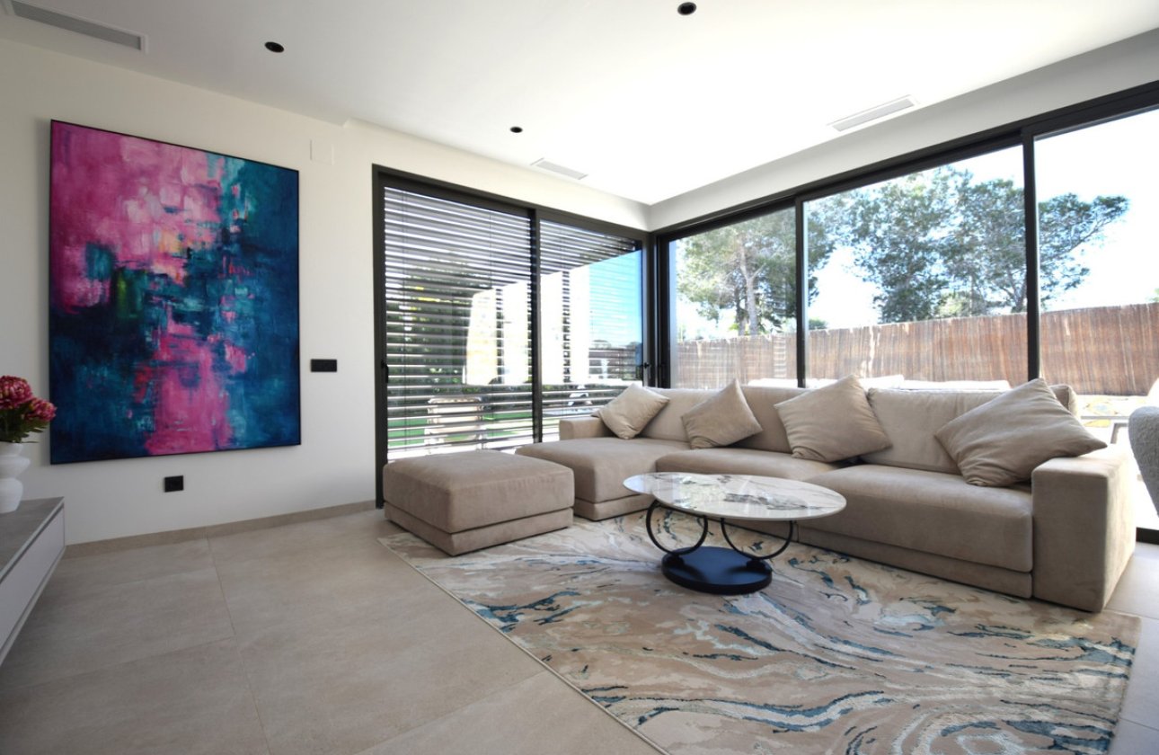 Resale - Villa -
Orihuela - Las Colinas Golf