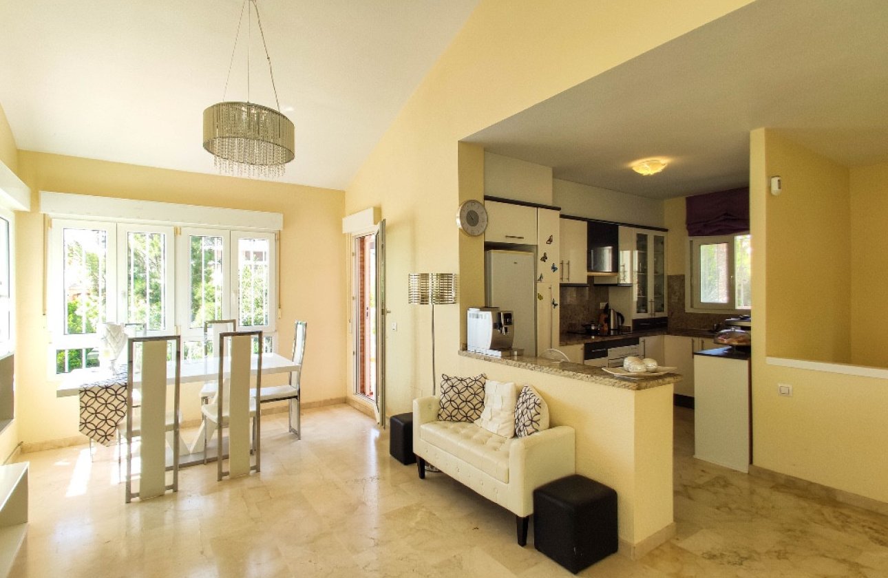 Resale - Villa -
Orihuela - Las Ramblas Golf