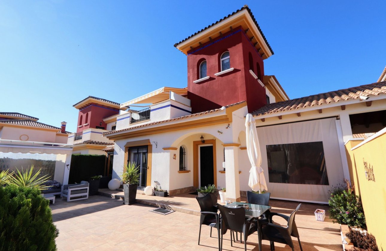 Resale - Villa -
Orihuela - Lomas de Cabo Roig