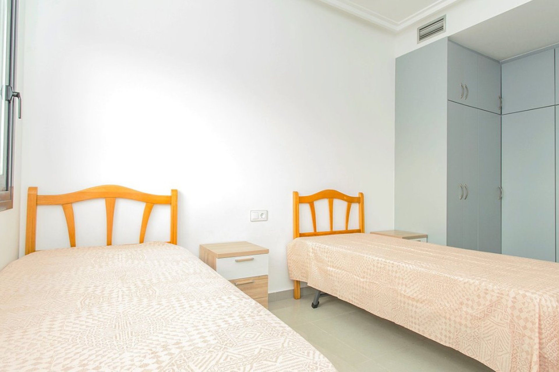 Resale - Villa -
Orihuela - Lomas de Cabo Roig