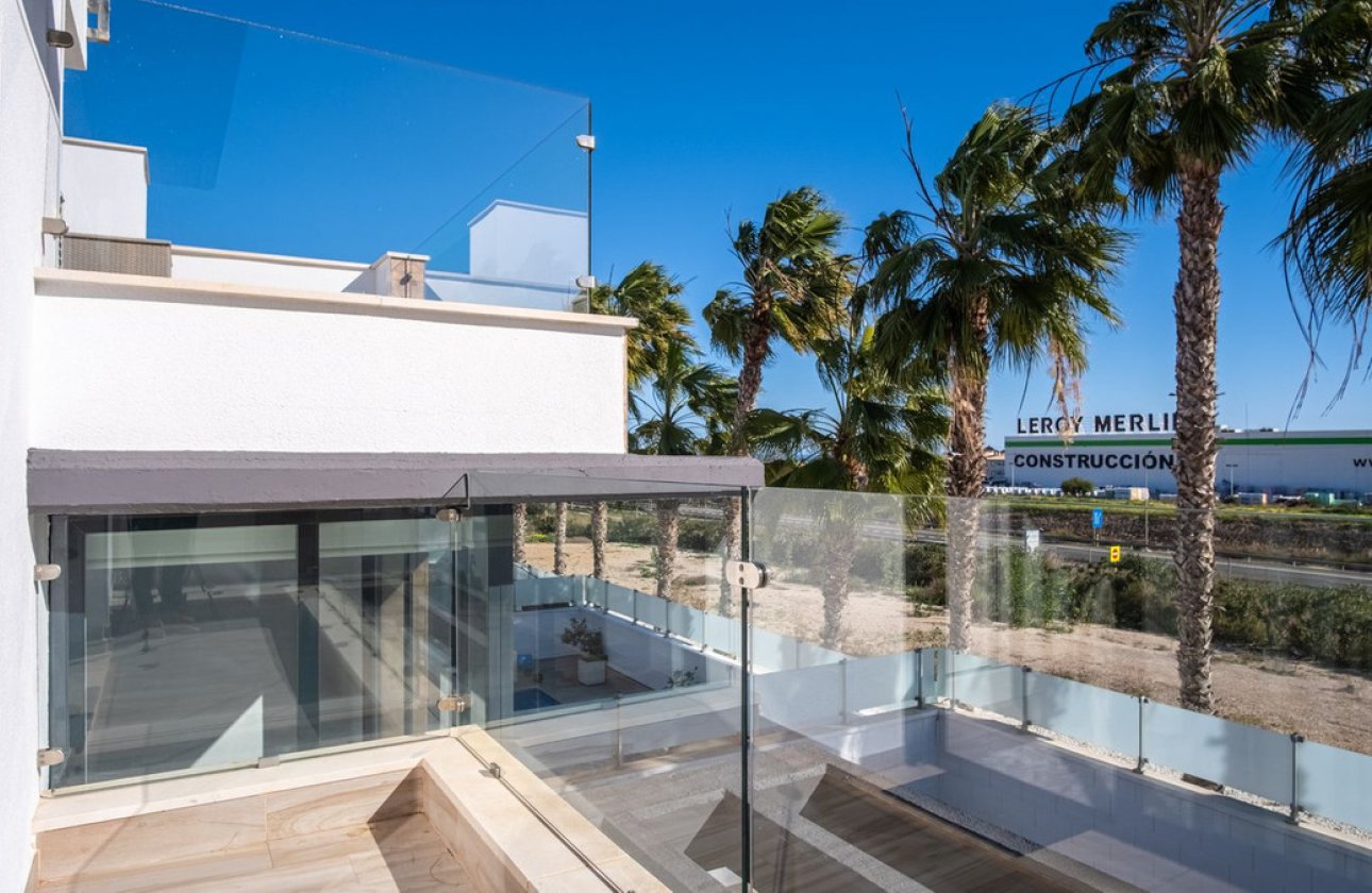 Resale - Villa -
Orihuela - Lomas de Cabo Roig