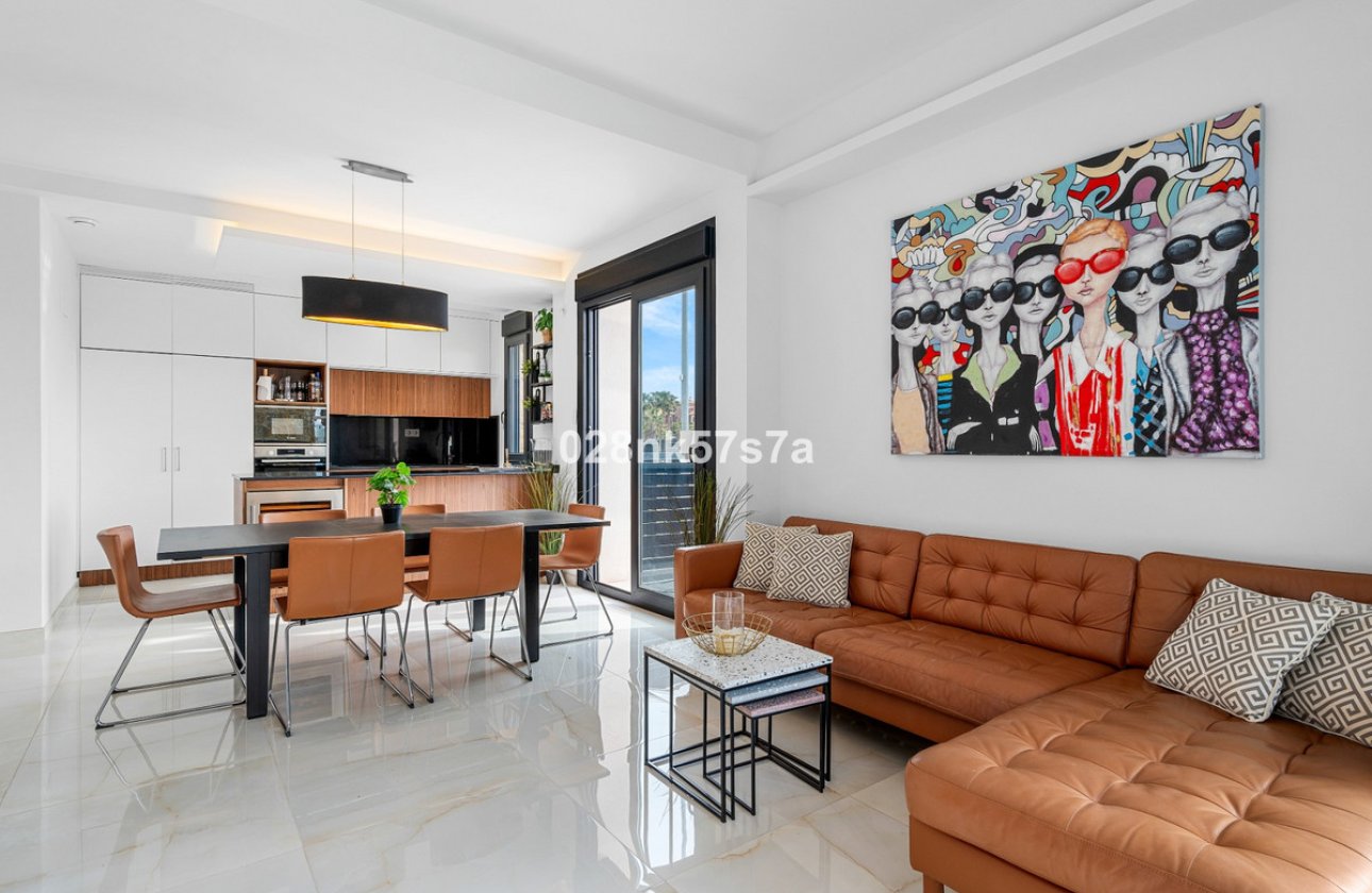 Resale - Villa -
Orihuela - Lomas de Cabo Roig
