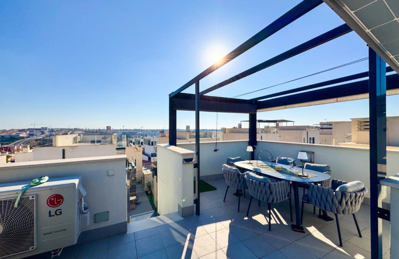 Resale - Villa -
Orihuela - Los Altos