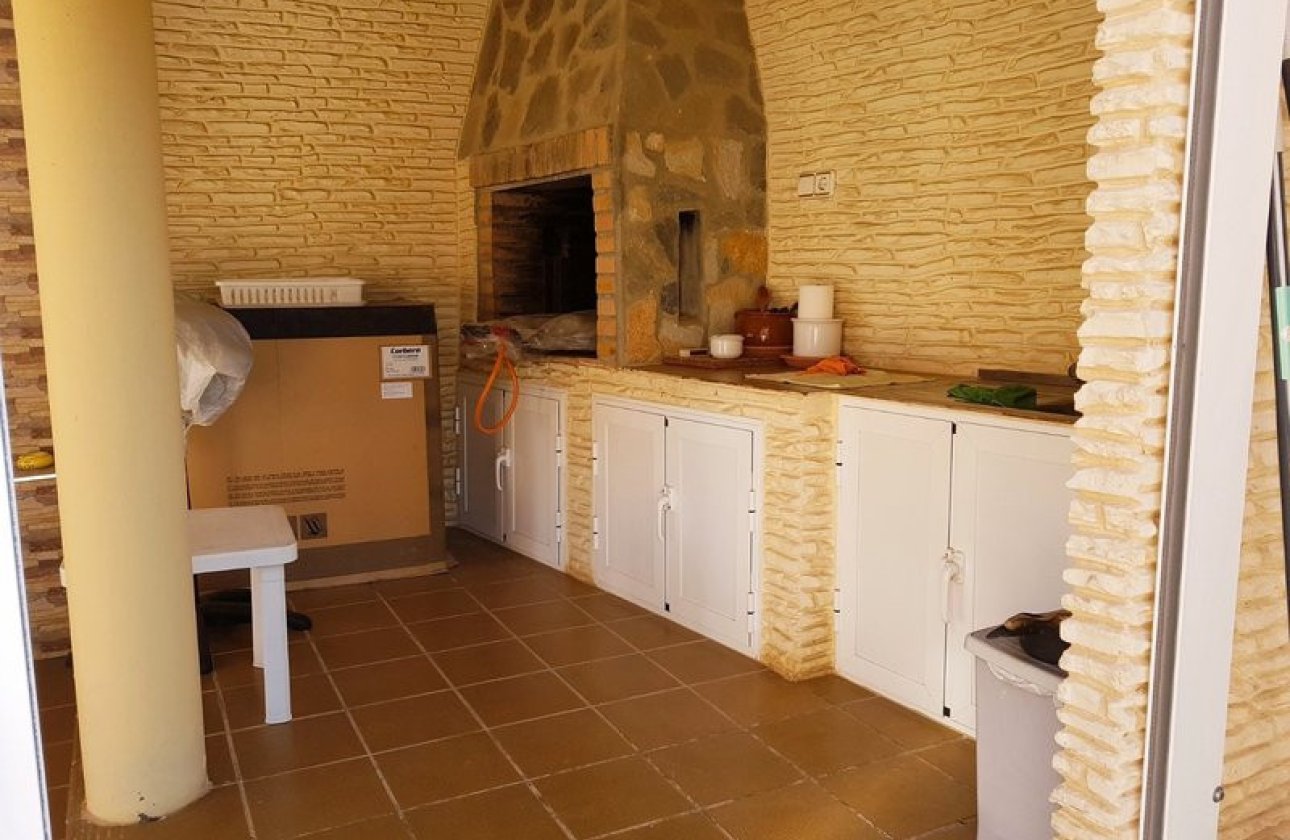 Resale - Villa -
Orihuela - Los Balcones