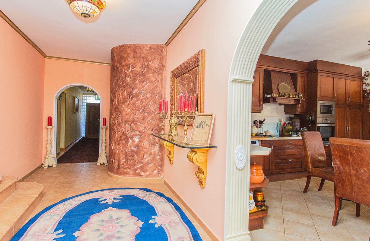 Resale - Villa -
Orihuela - Los Balcones