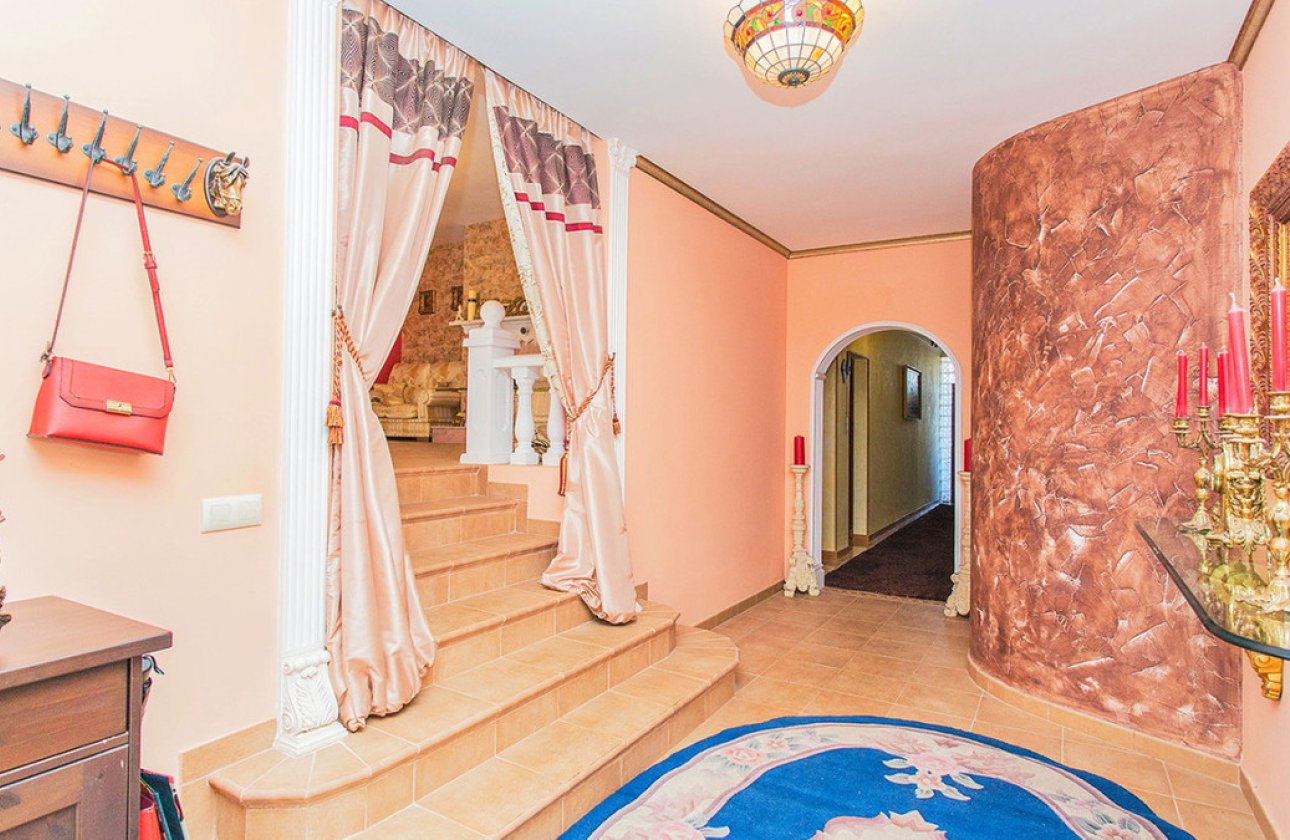 Resale - Villa -
Orihuela - Los Balcones