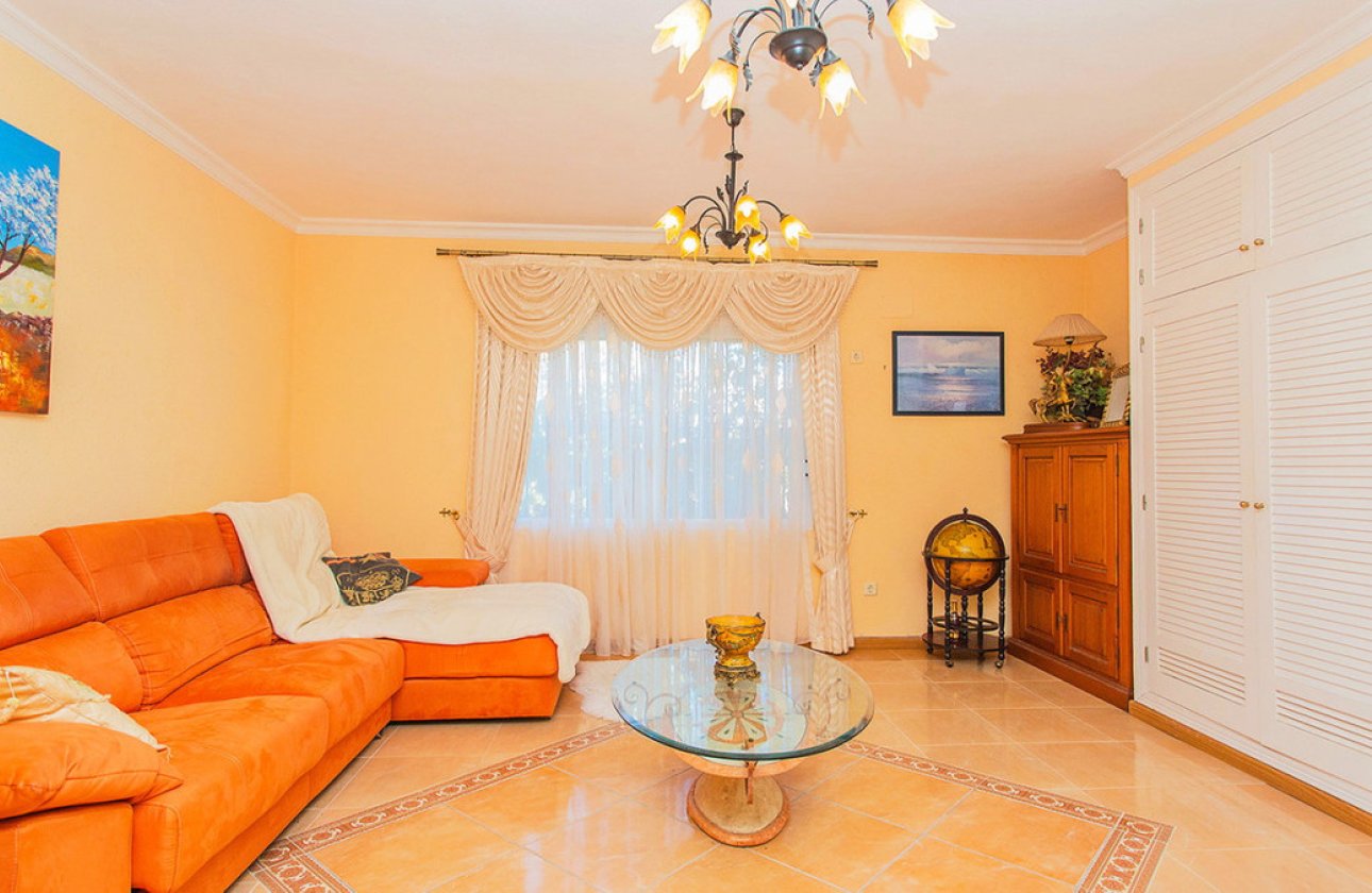Resale - Villa -
Orihuela - Los Balcones