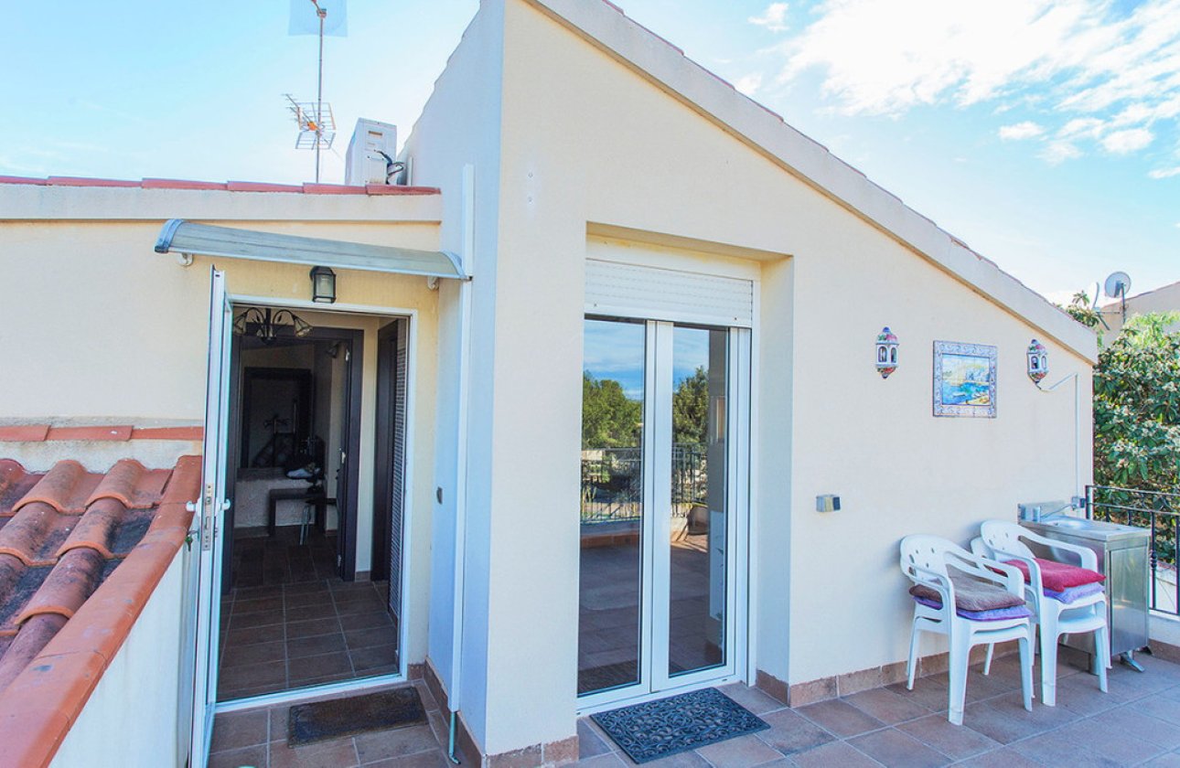 Resale - Villa -
Orihuela - Los Balcones