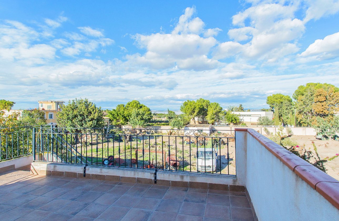 Resale - Villa -
Orihuela - Los Balcones