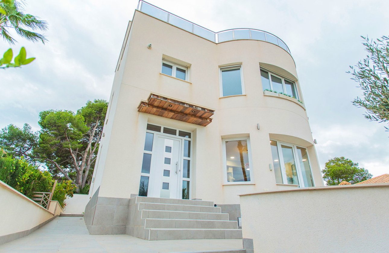 Resale - Villa -
Orihuela - Los Balcones