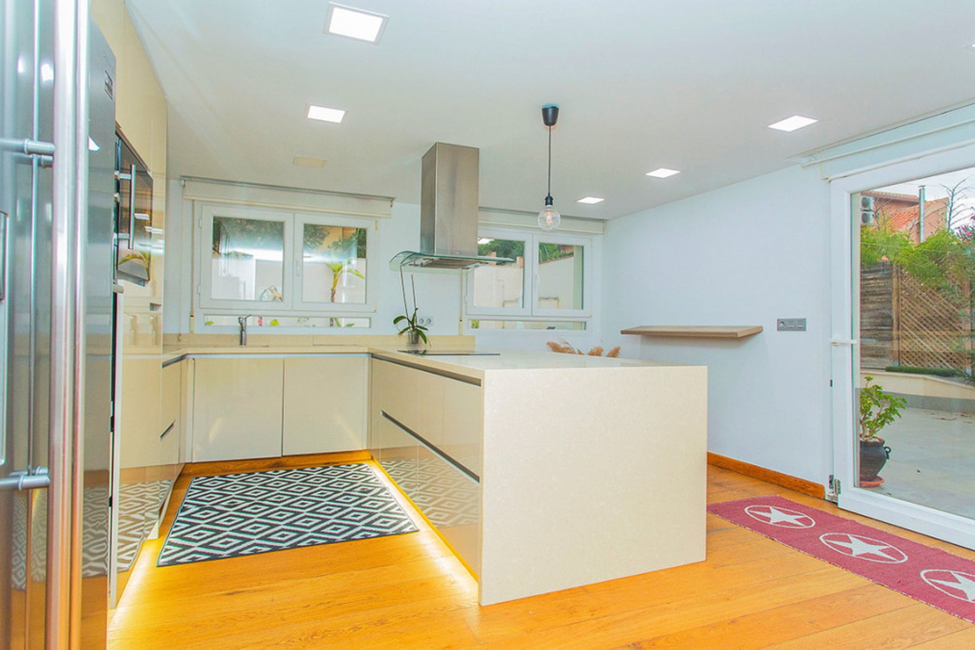 Resale - Villa -
Orihuela - Los Balcones