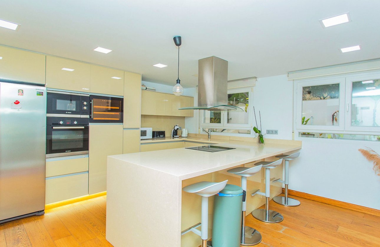 Resale - Villa -
Orihuela - Los Balcones