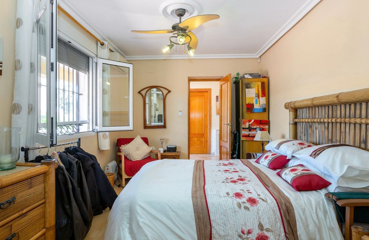 Resale - Villa -
Orihuela - Los Balcones