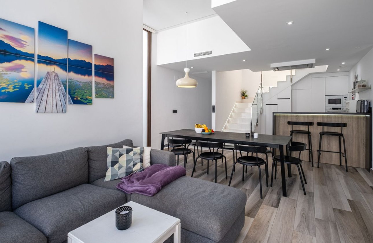 Resale - Villa -
Orihuela - Los Balcones