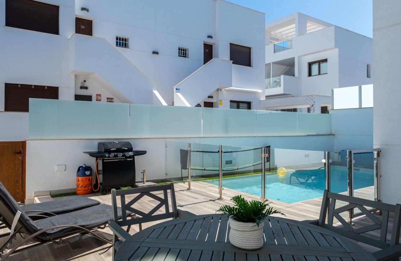 Resale - Villa -
Orihuela - Los Balcones