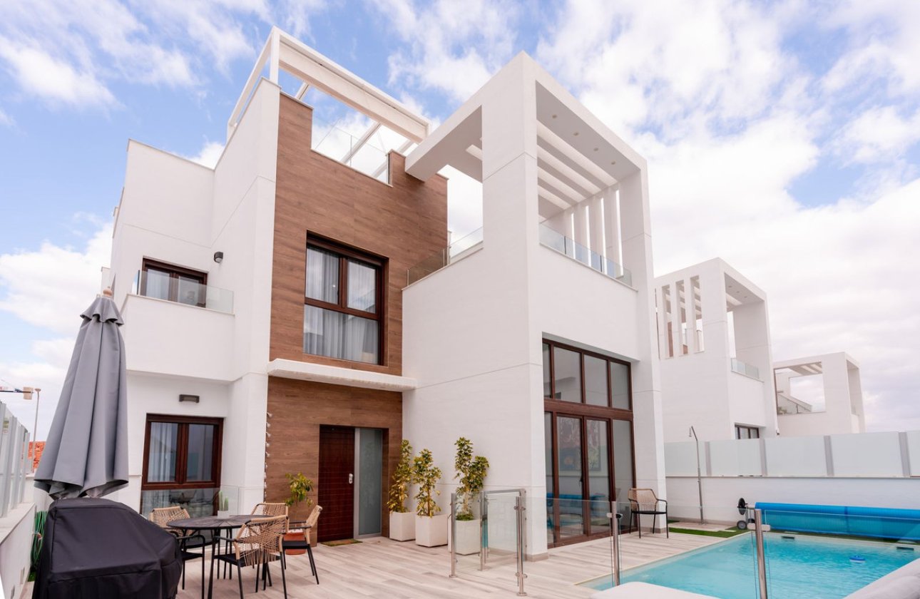 Resale - Villa -
Orihuela - Los Balcones