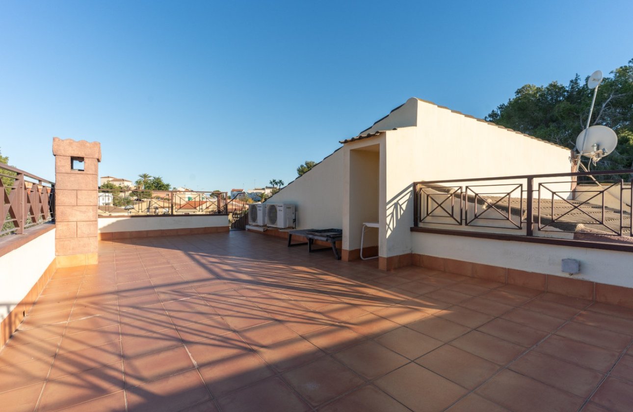 Resale - Villa -
Orihuela - Los Balcones