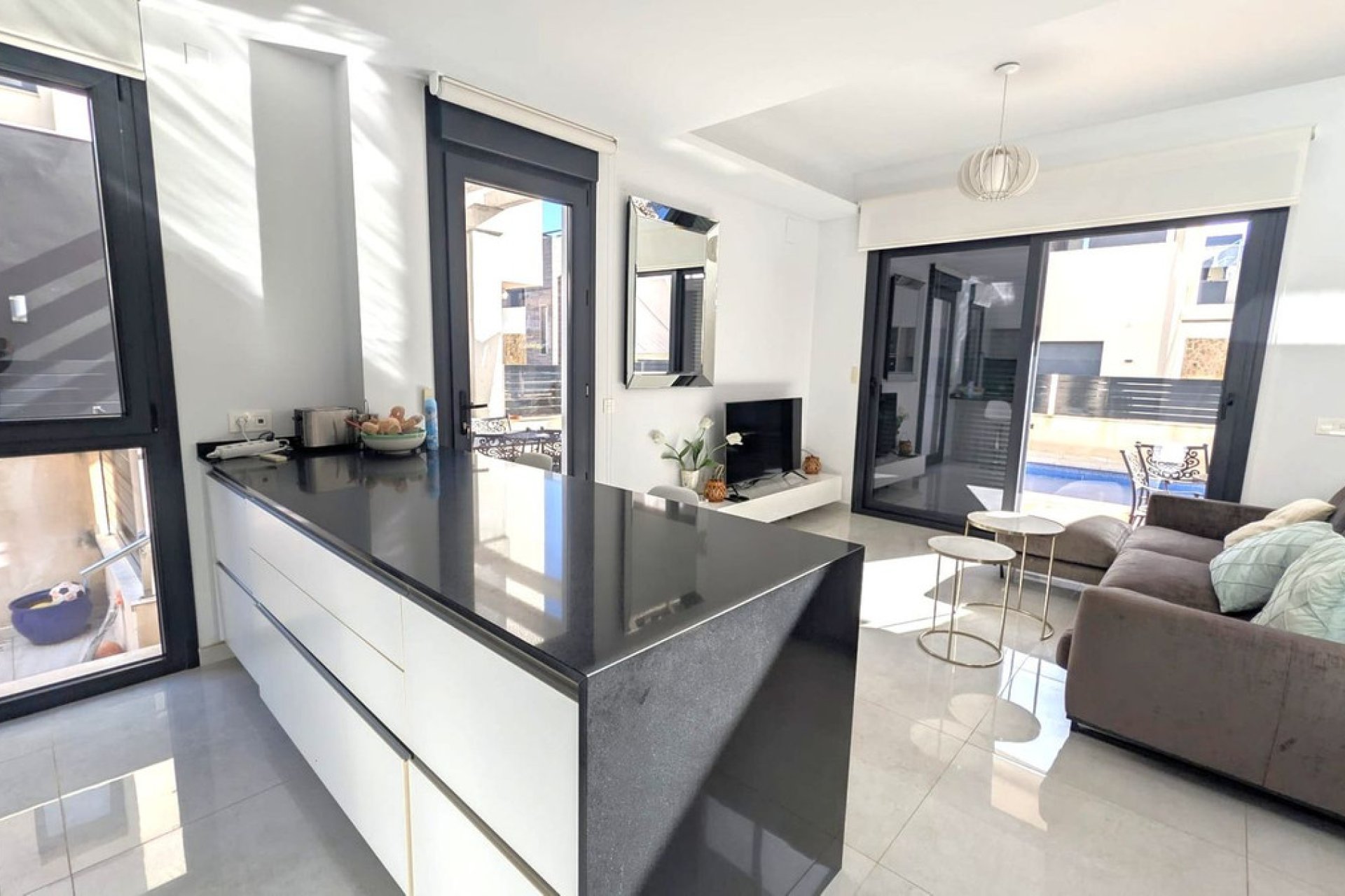 Resale - Villa -
Orihuela - Los Dolses