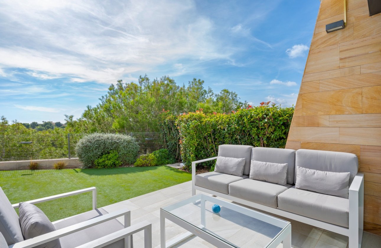 Resale - Villa -
Orihuela - Los Dolses