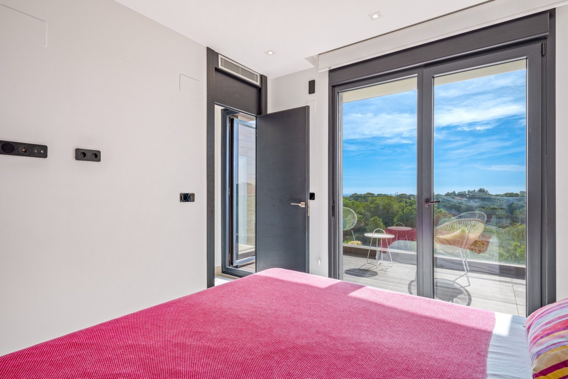 Resale - Villa -
Orihuela - Los Dolses