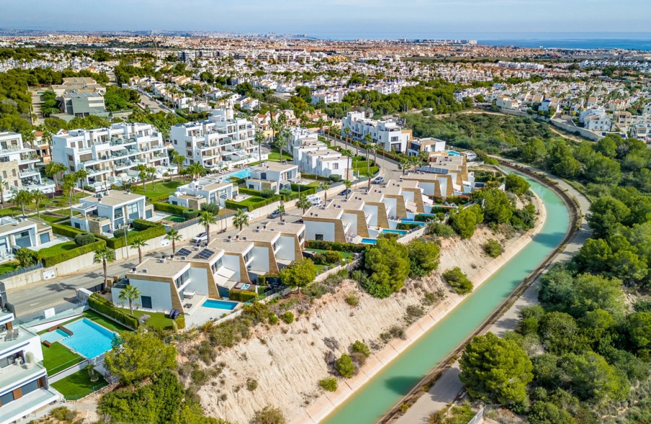 Resale - Villa -
Orihuela - Los Dolses