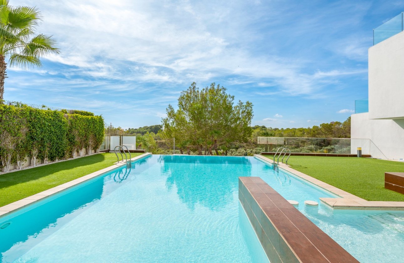 Resale - Villa -
Orihuela - Los Dolses