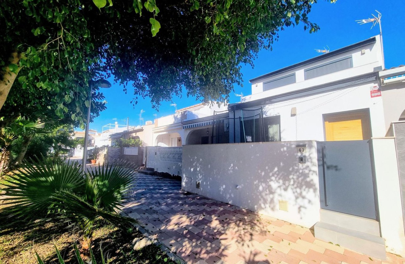 Resale - Villa -
Orihuela - Mil Palmeras