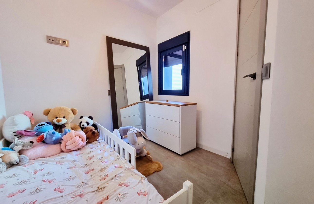 Resale - Villa -
Orihuela - Mil Palmeras