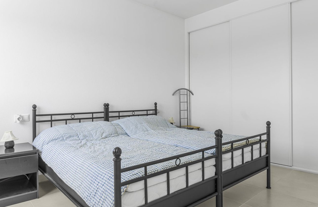 Resale - Villa -
Orihuela - Mil Palmeras