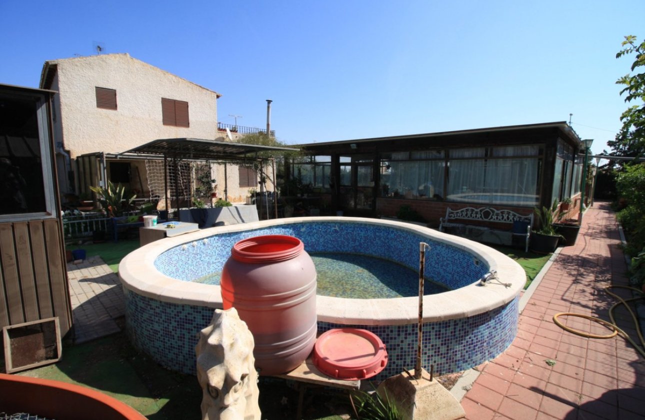 Resale - Villa -
Orihuela - Orihuela Costa