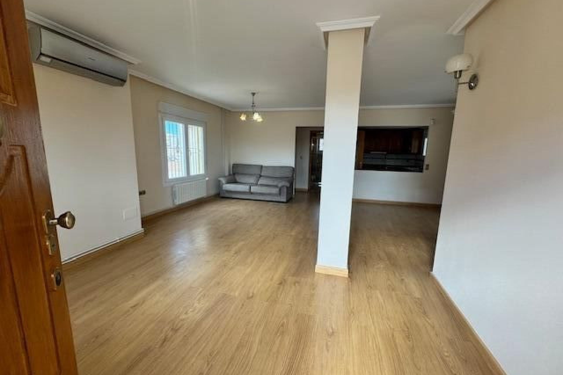 Resale - Villa -
Orihuela - Orihuela Costa