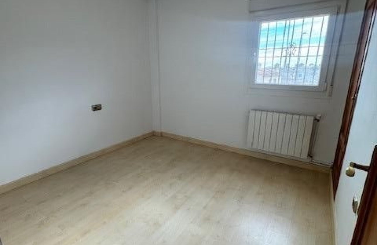 Resale - Villa -
Orihuela - Orihuela Costa