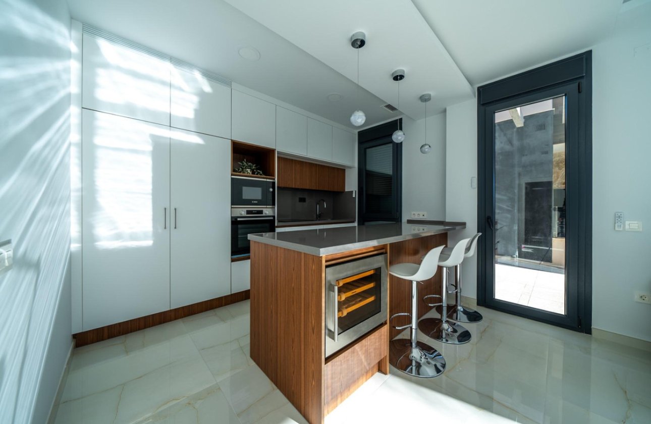 Resale - Villa -
Orihuela - Orihuela Costa