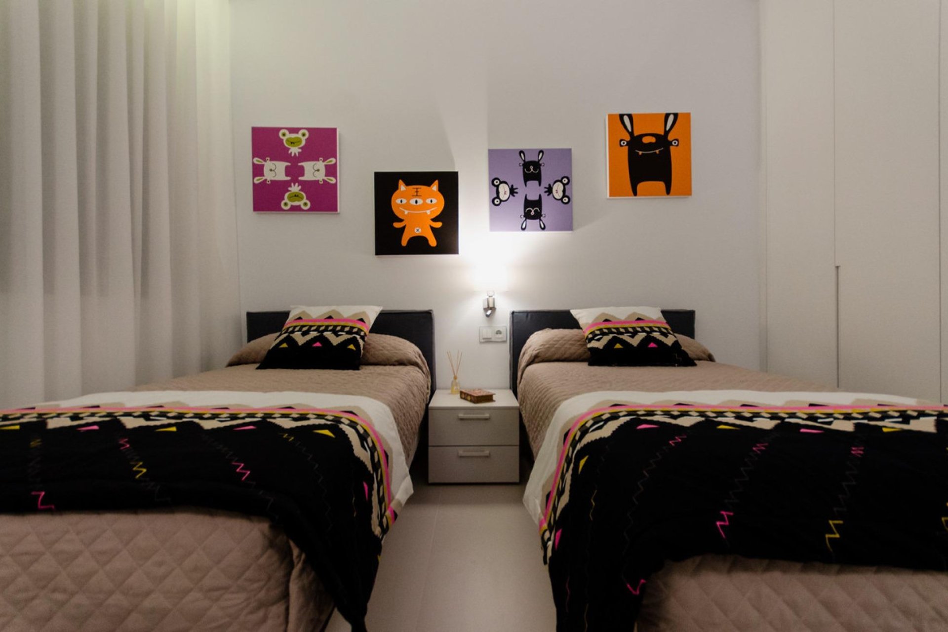 Resale - Villa -
Orihuela - Orihuela Costa