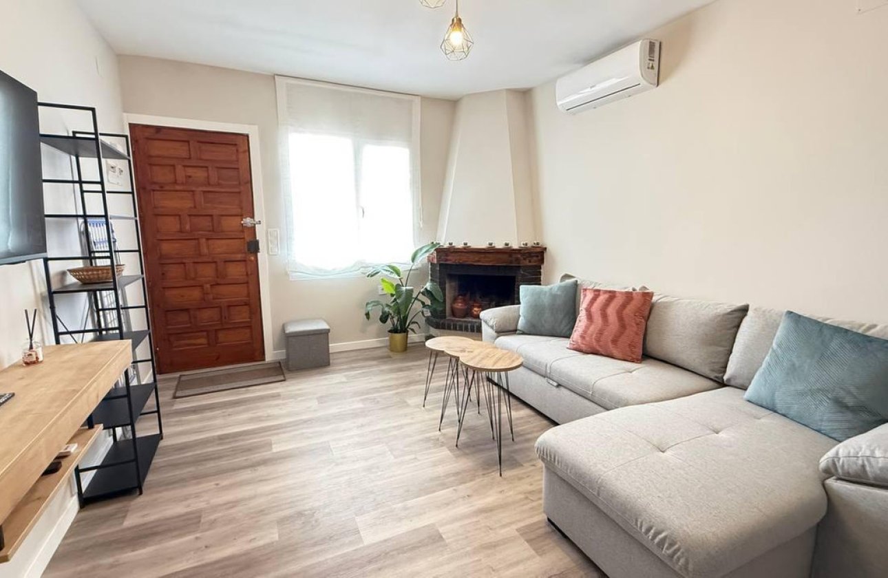 Resale - Villa -
Orihuela - Orihuela Costa