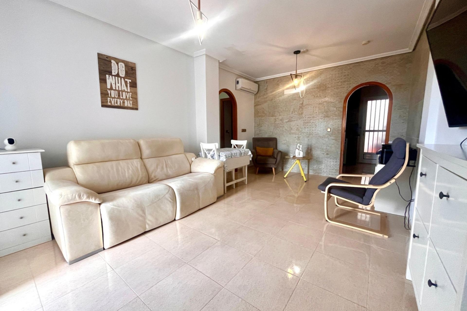 Resale - Villa -
Orihuela - Orihuela Costa