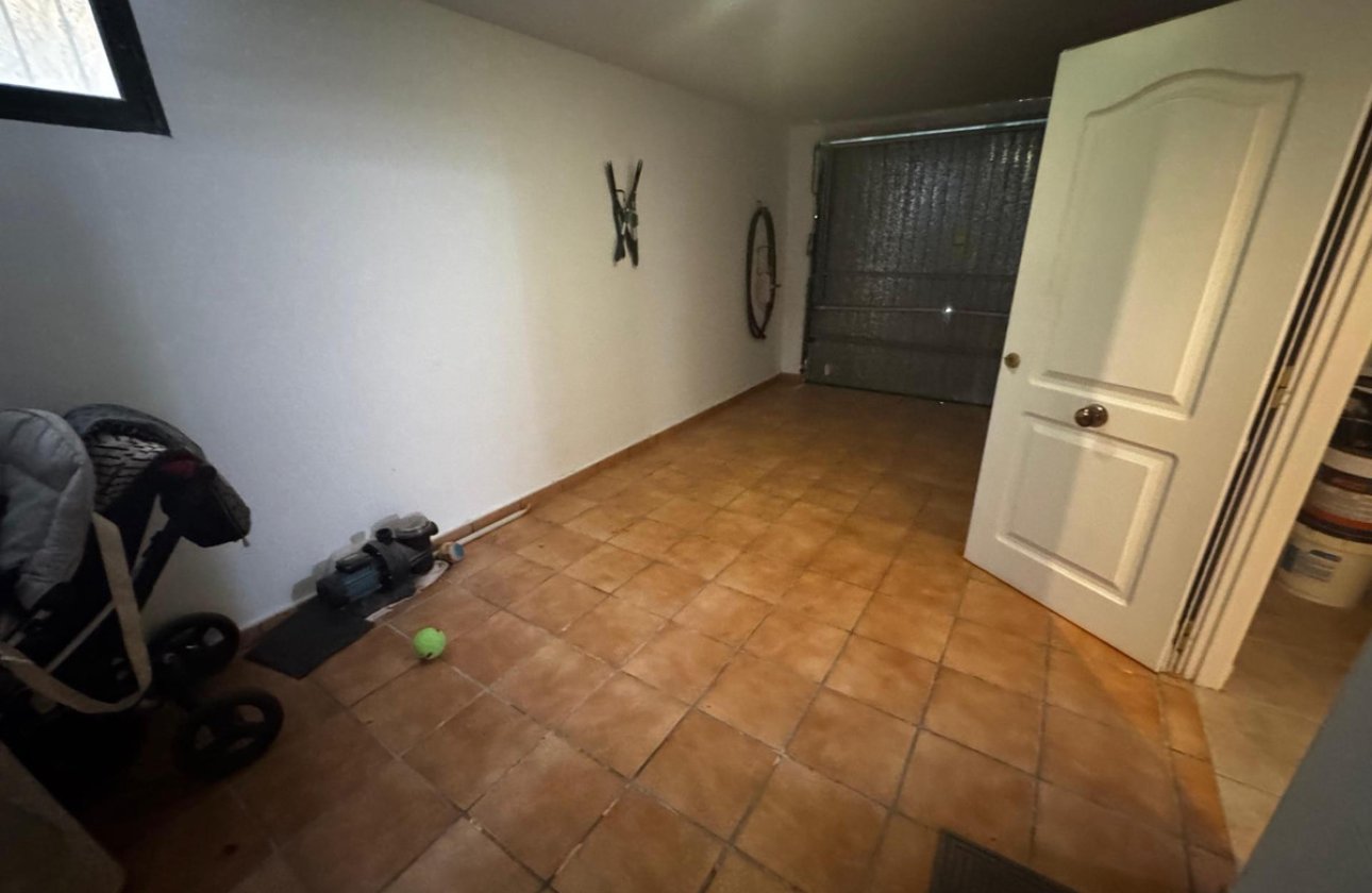 Resale - Villa -
Orihuela - Orihuela Costa