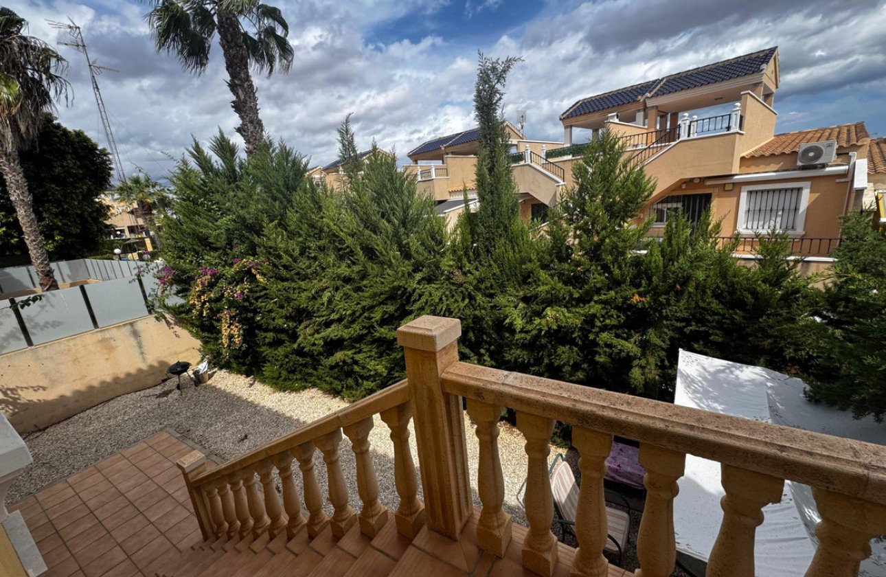 Resale - Villa -
Orihuela - Orihuela Costa