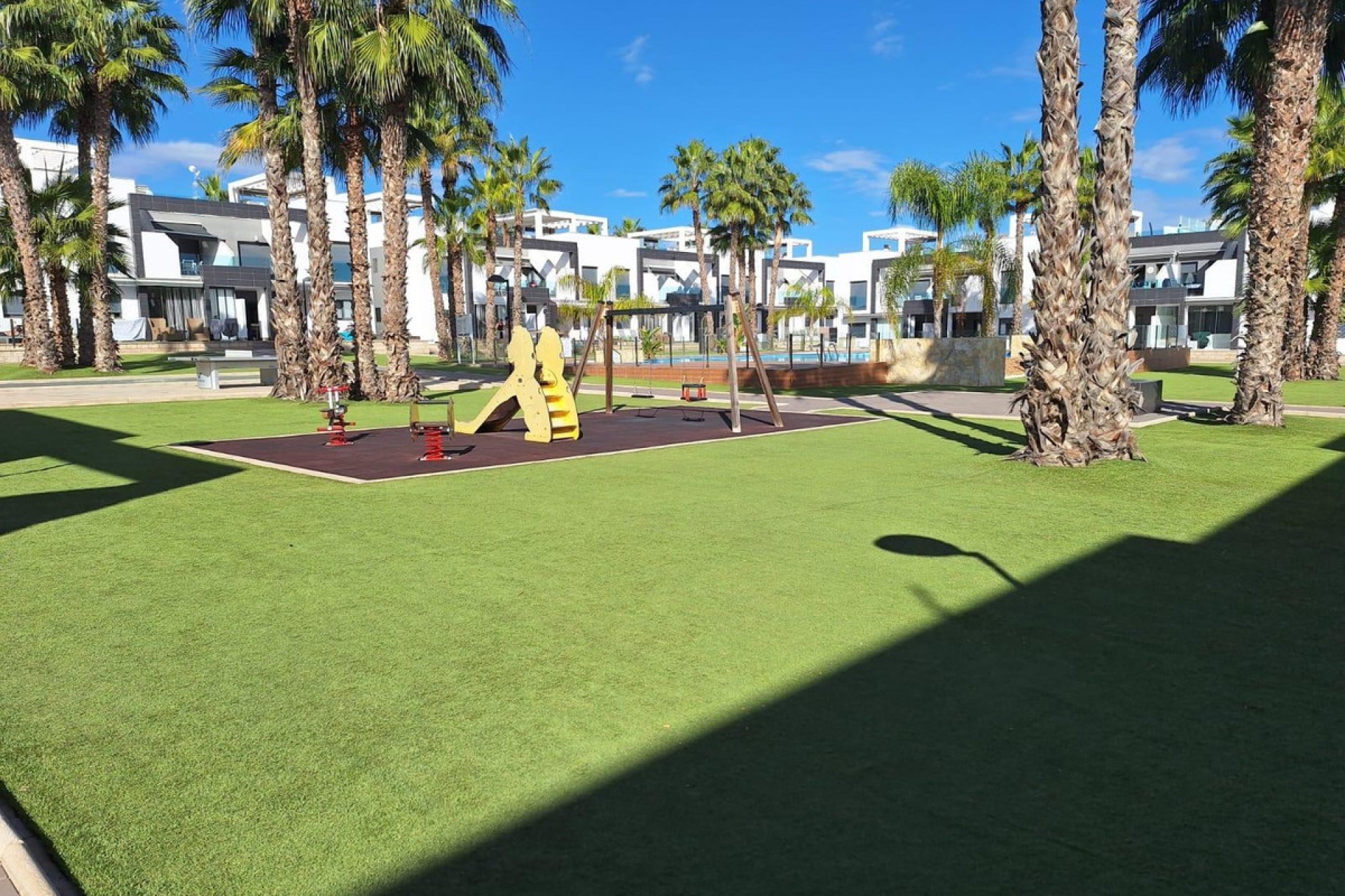 Resale - Villa -
Orihuela - Orihuela Costa