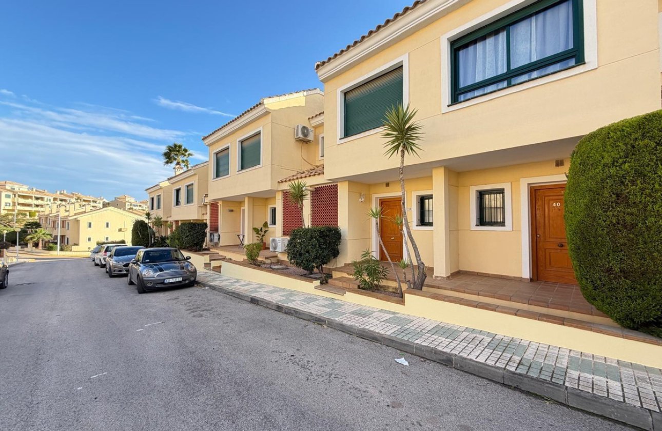 Resale - Villa -
Orihuela - Orihuela Costa