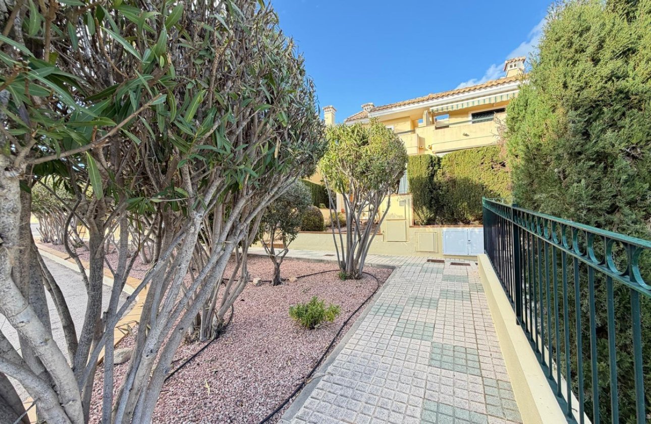 Resale - Villa -
Orihuela - Orihuela Costa