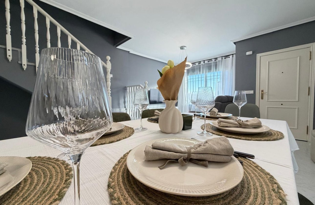 Resale - Villa -
Orihuela - Orihuela Costa