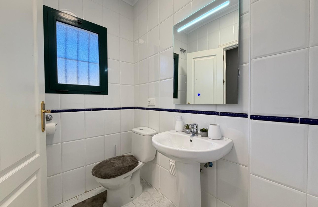 Resale - Villa -
Orihuela - Orihuela Costa